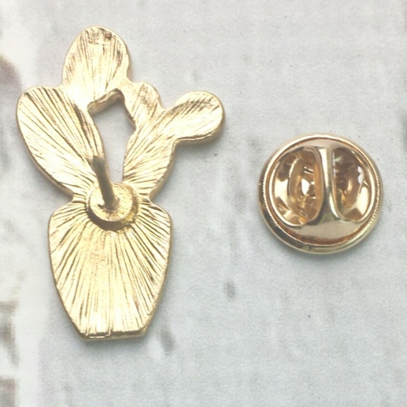 Cactus enamel lapel pin cacti brooch gold edge new - Picture 3 of 3